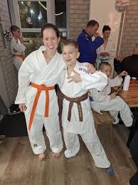 1e helft Ju-jitsu examens. Wij...