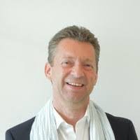 Robert Hartkopf's Instagram, Twitter & Facebook