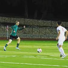 Evan Schawe Had His Second Hat Trick Of The Year Monday Night As Our Undefeated Boys Soccer Team Notched A Fifth Win The Be Soccer Boys Soccer Team Undefeated