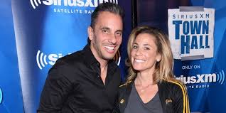 On the 2020 critics choice awards red carpet, the comedian told access hollyw. Who S Sebastian Maniscalco S Wife Lana Gomez Wiki Age Net Worth