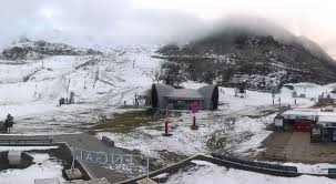 Forecast mountain weather, including temperature, sunshine, rain, wind and cloud cover, for the french mountain resort. En Raison De La Douceur Des Temperatures La Station De Ski De Piau Engaly Renonce A Son Ouverture Du 5 Decembre Le Blog Des Pyrenees