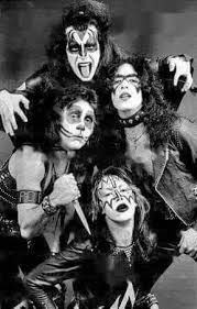 Black And White Rock Band Pictures Pin By Robcole68 On Kiss Kiss Band Kiss Rock Bands Vintage Kiss