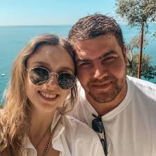 Meet Melissa, Senior Special Events Coordinator here at Pearle Weddings. ​⁣  ​⁣ Melissa explains, "Working in events is my creative outlet as I've  always been drawn to the arts. I danced for