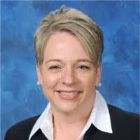 Holly Ray's Instagram, Twitter & Facebook