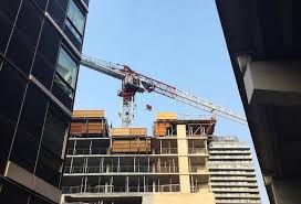 Our cranes can work as high as 170' and out to a 150' radius, giving us the ability to accomplish many tasks for our customers. Woman In Custody After Topless Crane Climb Near Toronto Waterfront Kelowna Capital News