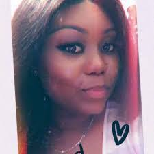 Taryn Ross's Instagram, Twitter & Facebook