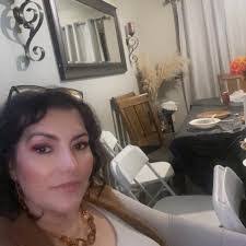 Juanita Zaragoza's Instagram, Twitter & Facebook