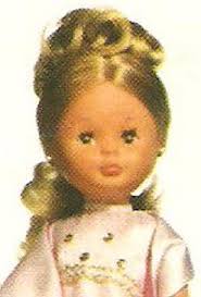 Nostalgia por Nancy de Famosa: LA LUPA de HelenaBcn, Susana y Karmetis:  iris raro, raro, raro