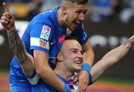 From wikimedia commons, the free media repository. Lech Poznan Moze Zadzialac Gergo Lovrencsics I Barry Douglas Opuszczaja Swoje Kluby Kibice Namawiaja Ich Do Powrotu Do Kolejorza Gol24