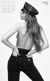 Calendariu deluxe di luna moon 1.91 pagatu. Asi Es El Sensual Calendario De V Magazine Con Las 12 Super Tops Del Momento La Revista Norteamericana V Fueradeserie Moda Y Caprichos Expansion Com