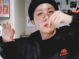 He was currently pissed off, his jaw clenched as he'd watched you talk to a/n: 2020 Vlive J Hope S Birthday 200218 Bts Jhope Birthday Cute J Hope J Hope Gifs