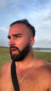 Je pouvais pas garder mon serieux 😂😂! Avez-vous deja vue ce genre de  vidéo où c’est juste moi?! 🤣🤣 #views #quebec #lombok #pourtoi #voyage  #fyp #paysage #soleil #vue #mer #plage #coucherdesoleil