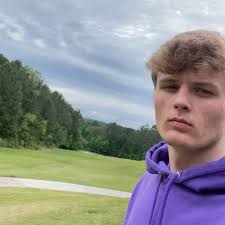 Reminder: billionaires are the biggest pieces of shit to walk the earth and  that's exactly how they got to where they are now.