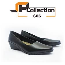 Check spelling or type a new query. Tugas Dan Wewenang Pemandu Lalu Lintas Udara Juragan Sepatu Kulit