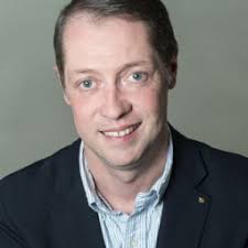 Arnaud Roy, biographie, publications et bibliographie