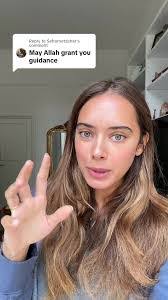 Amber Beeler's Instagram, Twitter & Facebook