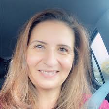 Leah Loor's Instagram, Twitter & Facebook