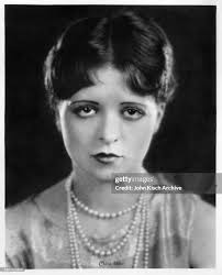 Publicity still of American actress Clara Bow as she wears pearl... News  Photo