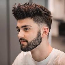 I tagli di capelli uomo per il 2021 sono tantissimi e tutti diversi fra loro: 140 Tagli Di Capelli Uomo 2021 Corti Lunghi Lisci Ricci Capellistyle