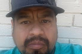 Efren Pineda's Instagram, Twitter & Facebook