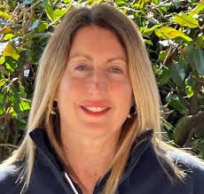 Adele Walker's Instagram, Twitter & Facebook