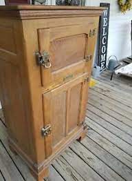A wooden cooler box is the perfect patio or outdoor entertaining accessory. Antique Alaska Oak Ice Box Muskegon Mich Ebay