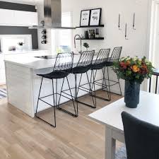 Des promotions toute l'année sur conforama ! Lot De 2 Chaises Noires En Acier Bergenia