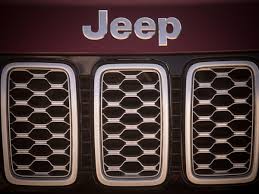 Unlocking door manually causes the . Jeep Liberty Problems Avoid The 2006 Model Year
