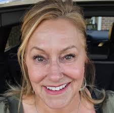 Scary looking cloud season is afoot. Should I be worried about these? Would  you be? Why or why not? (look carefully, details make a huge difference)  This is the quiz question for