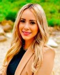 Casey Adamson's Instagram, Twitter & Facebook