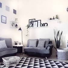 Ruang tamu pink full dekorasi. Desain Ruang Tamu Kecil Dengan Sofa Minimalis Bergaya Modern Ide Ruang Keluarga Ide Dekorasi Ruang Tamu Dekorasi Dinding Ruang Tamu