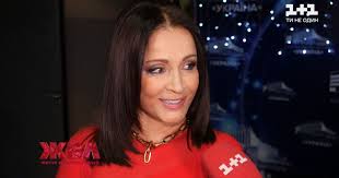 26.01.2014 с любовью к народу украины 14.01.2014 весенний. Video Chim Sofiya Rotaru Zajmalasya Na Samoizolyaciyi Ta Yake Misce V Yiyi Zhitti Zajmaye Kohannya Storinka Video