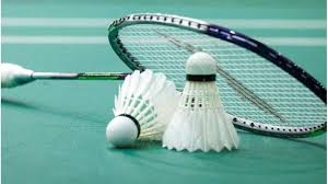 Whether you're practicing basic strokes or have mastered deceptive shots, a badminton set allows you to practice and play in your own yard. Qxwgos5y5a0pam