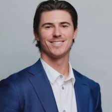 I'm thrilled (and also a bit sad ) to announce that I have successfully  completed my summer internship as a Global Sales Development Intern at  ServiceNow in San Diego! Over the past