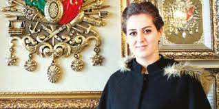 Abdülhamit üsküdar üniversitesi'nde düzenlenen programla anlatıldı. Sultan Ii Abdulhamit In Torunu Cumhurbaskani Dedem E Benziyor Memurlar Net