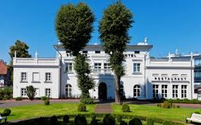 Отель ШЛОСС ЯНТАРНЫЙ, отель 5*, Калининградская область. Янтарный Россия:  цены на отдых, фото, отзывы, бронирование онлайн. Лучшие предложения от  Библио-Глобус