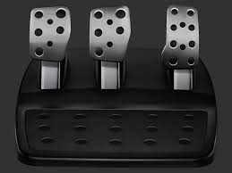 The stiff brake pedal is no problem for me and i actually prefer it over a looser pedal; Logitech G920 G29 Driving Force Lenkrader Pedale