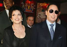 Liza minnelli wedding, liza minnelli halston, liza minnelli wedding dress, liza minnelli halston wedding dress liza minnelli 10 personal facts, biography, wiki american actress spouse: Liza Minelli And David Gest Wedding Times Square Chronicles