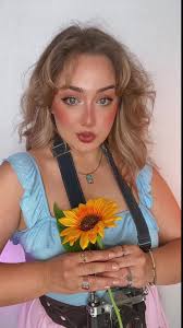 Haley Summer Outfit Stardew