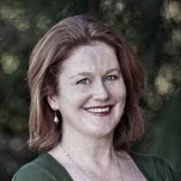 Deirdre Mckee's Instagram, Twitter & Facebook