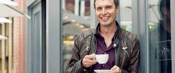 Kimbal Musk S New Memphis Eatery Will Offer Healthy Meals On The Go For 5 Fast Healthy Meals Healthy Fast Food Restaurants Elon Musk Brother