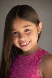 Daisy Bernal's Instagram, Twitter & Facebook