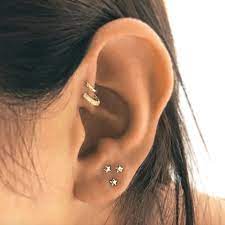 The 2018 Ear Piercing Trend We Re About To See Everywhere Earings Piercings Ear Jewelry Cute Ear Piercings