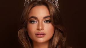 Miss SA's national costume showcased at Cape Town Fashion Week criticised