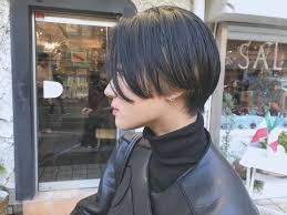 handsome short people 簑輪 拓のヘアスタイル ヘアアレンジ 髪型 ヘアカタログ lala ララ 女の子のヘアカット 刈り上げヘアのデザイン ハンサムショート