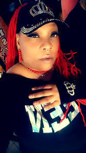 Chrystal Ashley's Instagram, Twitter & Facebook