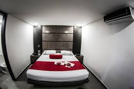 Visita motel only en itagüí, y vive con tu pareja una agradable experiencia. Saffire Suites Motel En Medellin