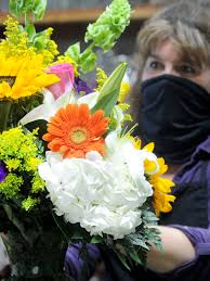Ventura County florists reopen in time for Mother's Day