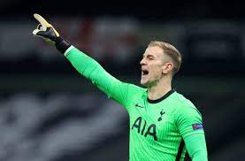 Joe hart signe en 2006 à l'âge de 19 ans en faveur de manchester city avec qui il est champion d'angleterre à deux reprises en 2012 et 2014 et remporte la coupe d'angleterre en 2011 et la coupe de la ligue anglaise en 2014. Sli196qnkts M