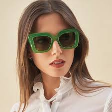 Achat Lunettes de soleil modèle Amara taille maxi en gros